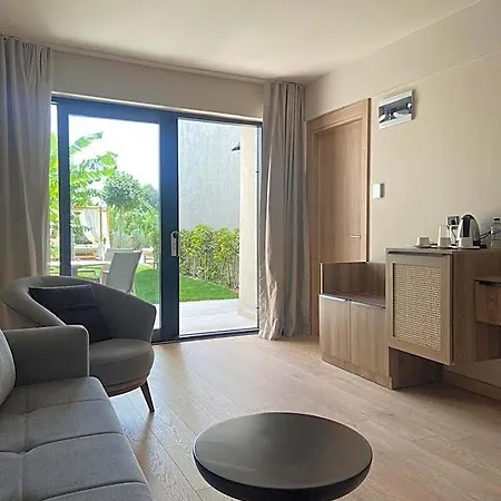 Venzi Ayayorgi-adult Only 15 * Ciftlikkoyu